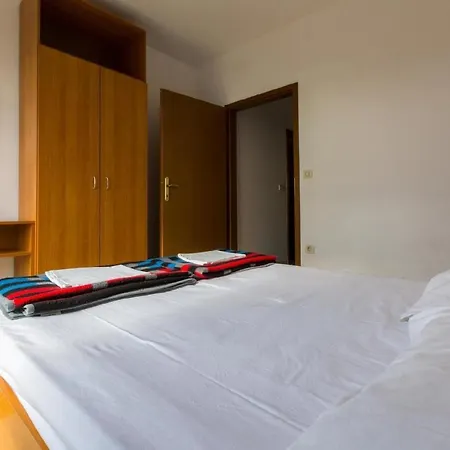 Ferienwohnung Fur 5 Personen Ca 44 M In Dramalj, Kvarner Bucht Crikvenica Und Umgebung * Dramalj